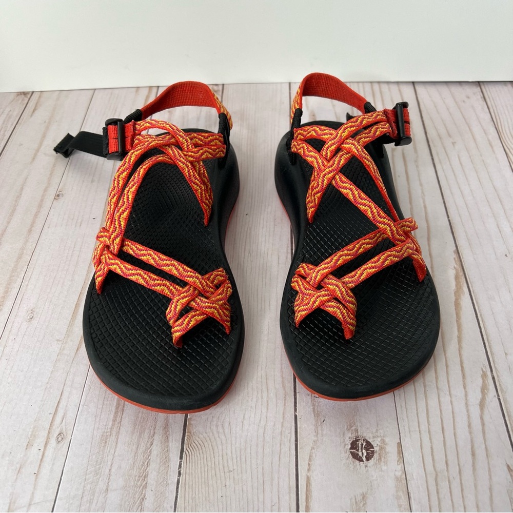 Chaco rainbow orange toe loop active sports waterproof outdoor river sandals - Picture 2 of 12